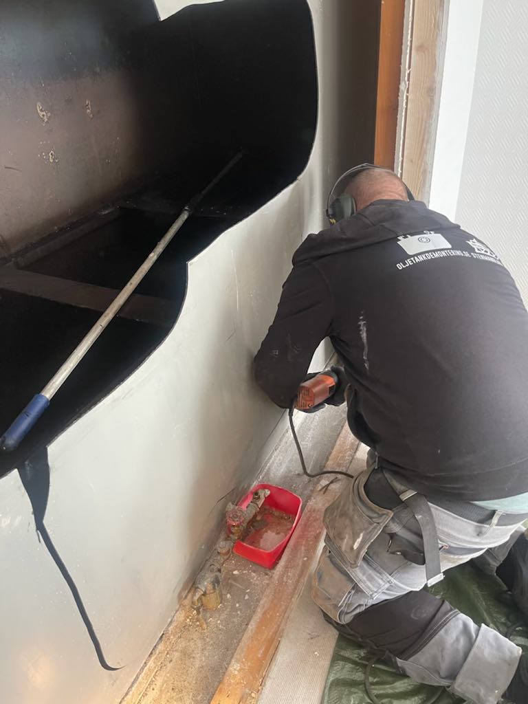 Arbetsbild oljetank 5