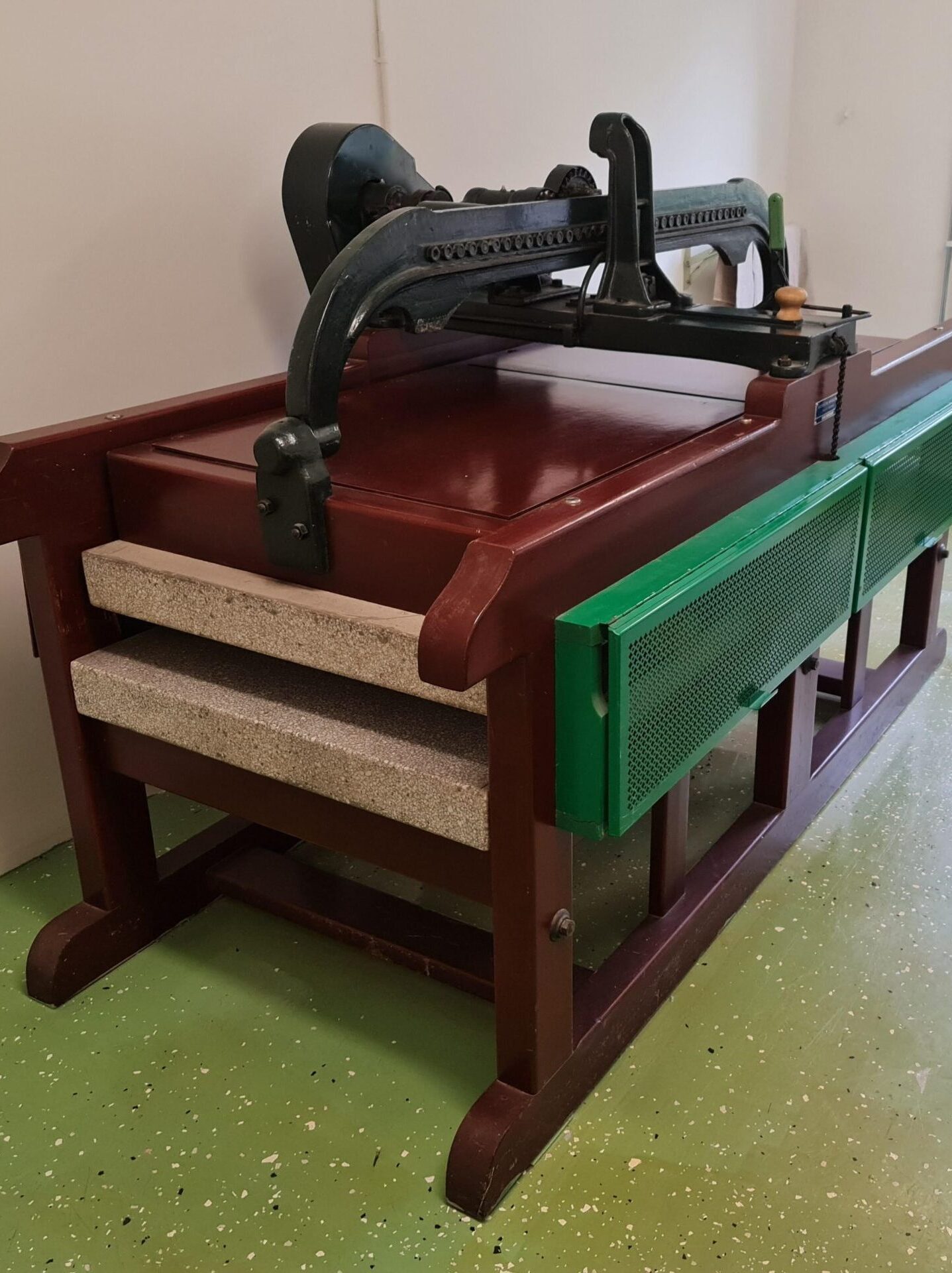 Stenmangel demontering